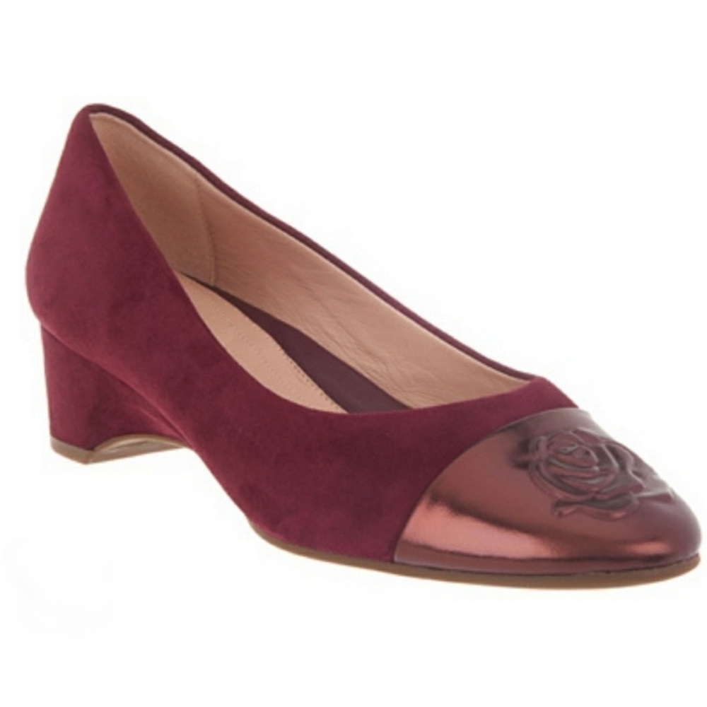 Taryn Rose Suede Babe Wedge Pumps. Fig. Size 8.5 NWT